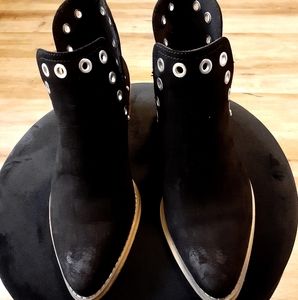 Black Wanted Distressed Faux Suede Bootie 8/12